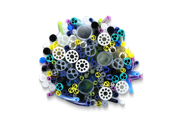 الأنابيب الطبية المبثوقة